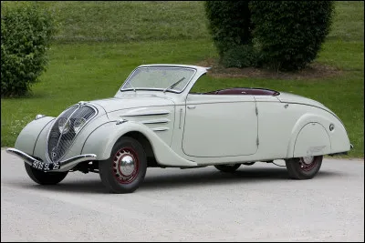 Les cabriolets à toit dur ont été à la mode pendant la décennie 2000 mais cette invention est bien plus ancienne que ça. Et en plus, elle est française. Quel est le nom de ce cabriolet franc-comtois à hard-top rétractable ?