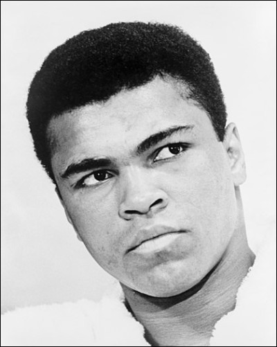 Quel boxeur avait pour vrai nom Cassius Clay ?
