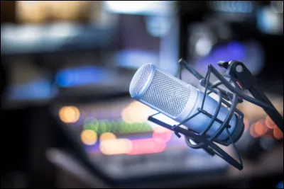 Complétez le titre du programme radiophonique composé de plusieurs émissions diffusées sur France Inter : ''..... en coin''.
