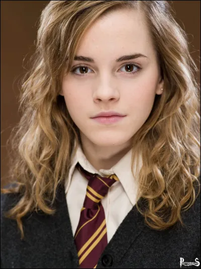Qui est cette jeune sorcière ?