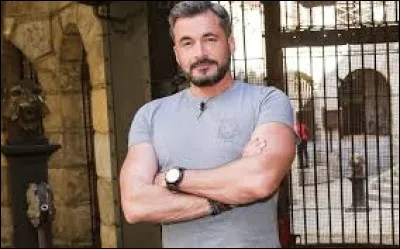 Olivier Minne présente "Fort Boyard" depuis 2003.