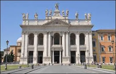 Ce sont les accords du Latran qui établissent la souveraineté temporelle du pape sur l'État du Vatican : en quelle année ont-ils été signés ?