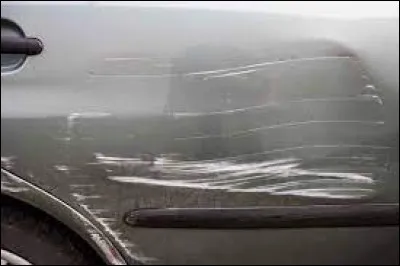 Cette rayure sur la voiture est une ...
