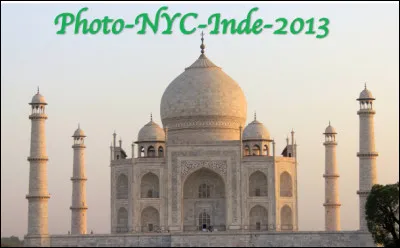 Quelle ville en A, est associée au mausolée en marbre blanc Taj Mahal ?