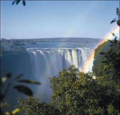 Qui a dcouvert les chutes Victoria en 1855 ?